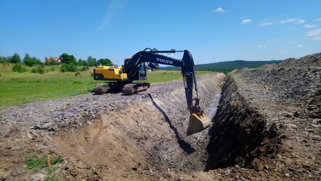 Kanalizacja Wodociagi Mojcza Uslugi Koparka Stankop 02