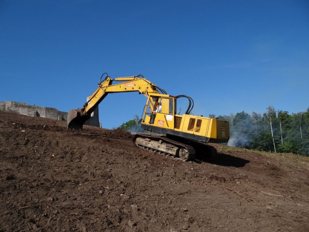 Zamek W Checinach Uslugi Koparka Stankop 4