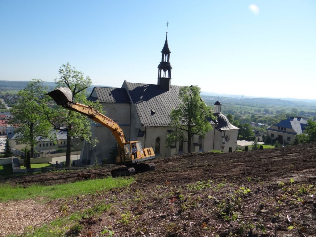 Zamek W Checinach Uslugi Koparka Stankop 7